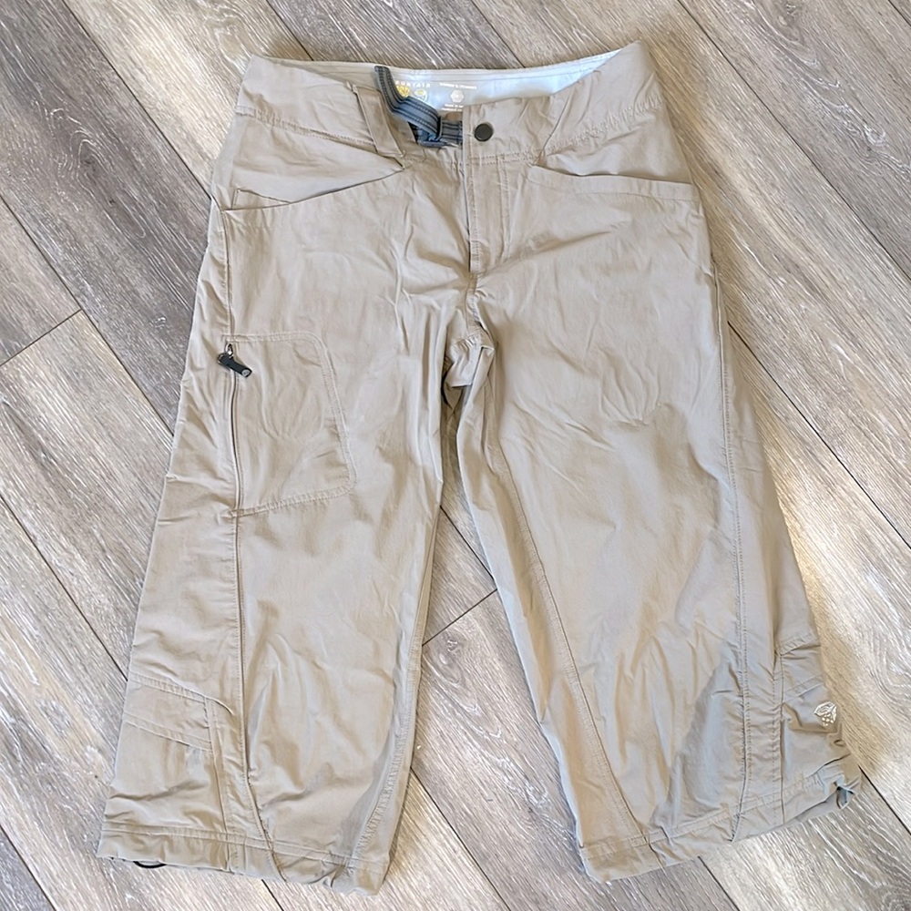 Mountain Hardwear Hiking Capris Size 4